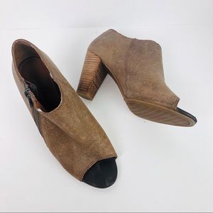 Lucky Brand Pabla peep toe bootie shoes heels 8